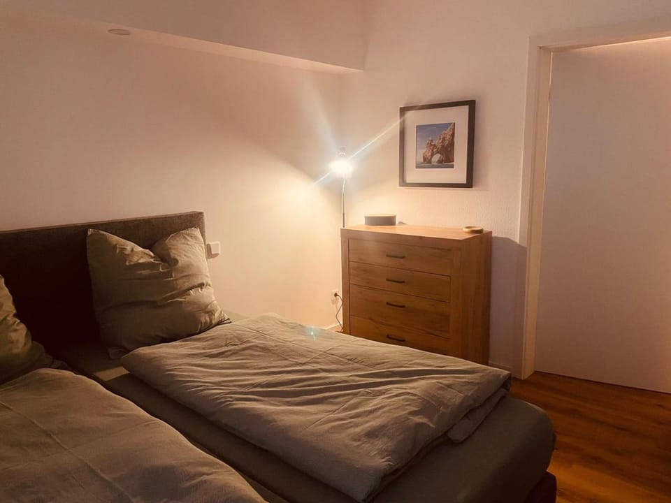 Photo of the whole room, Bedroom