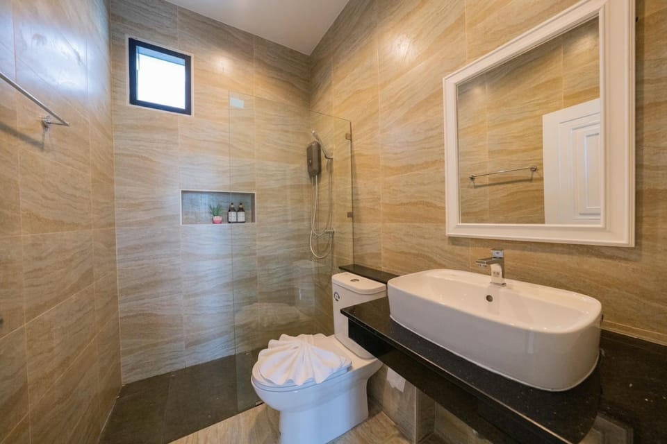 White berry pool villa aonang Villa in Krabi Changwat