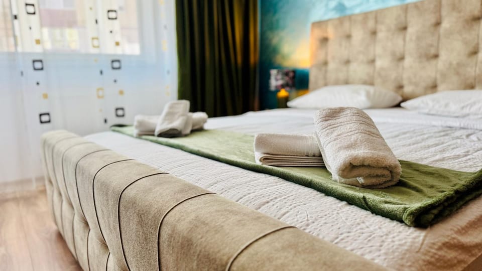 SHoliday 1 Bedroom Balcony &Free Parking Apartment in Timisoara