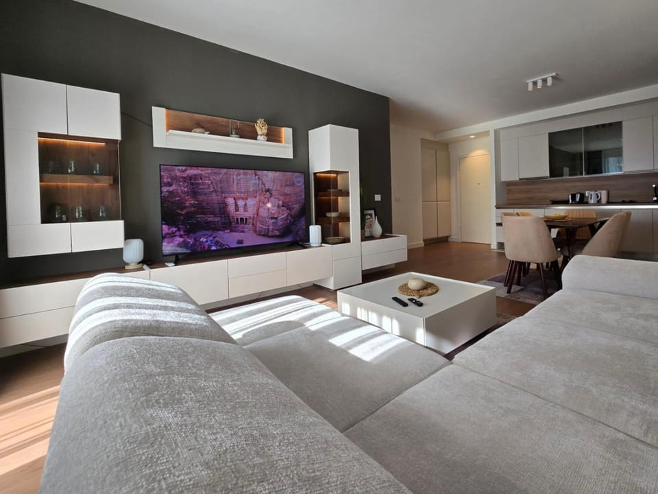 TV and multimedia, Seating area