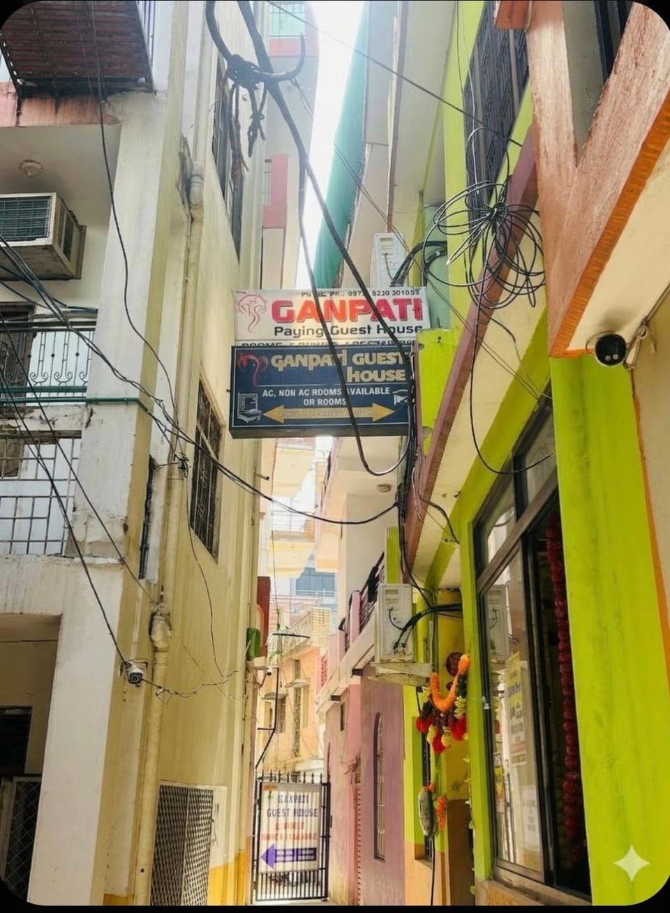 Ganpati Guest House Near Ram Jhula Bed and Breakfast in Rishikesh