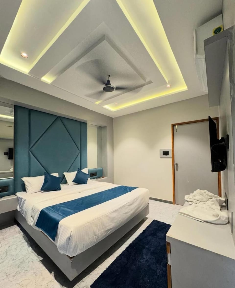 Hotel Parimal View Hotel in Ahmedabad