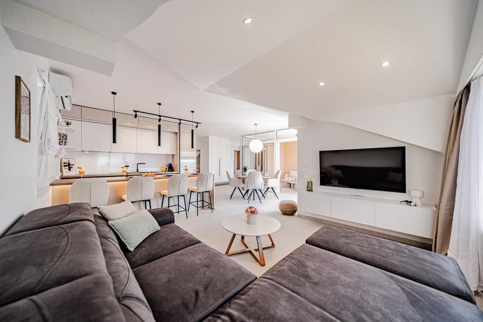 TV and multimedia, Living room