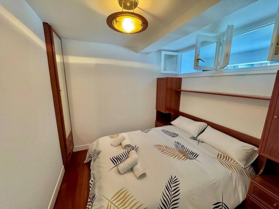 Portu Suite , en el mismo puerto Apartment in Bermeo