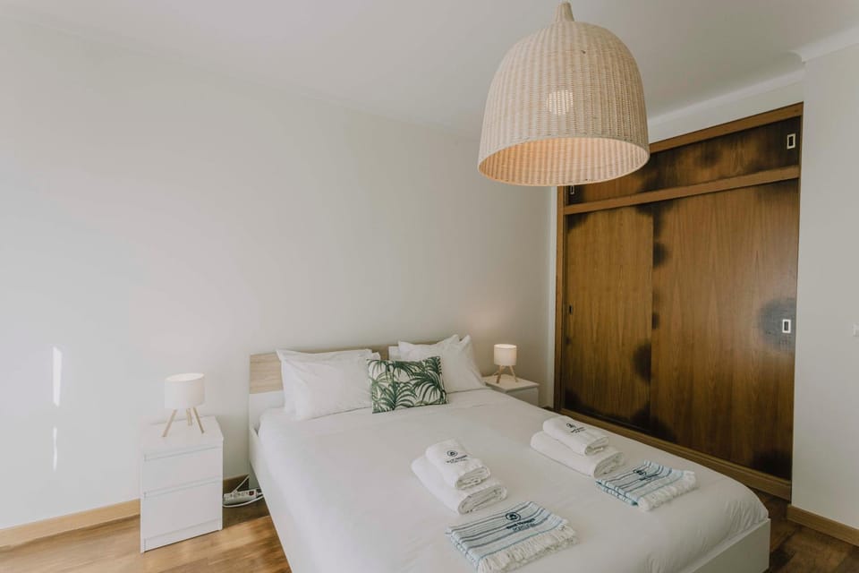 Bed, Photo of the whole room, Bedroom, towels, wardrobe