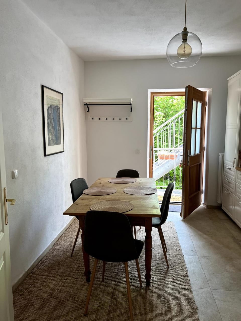 Seating area, Dining area