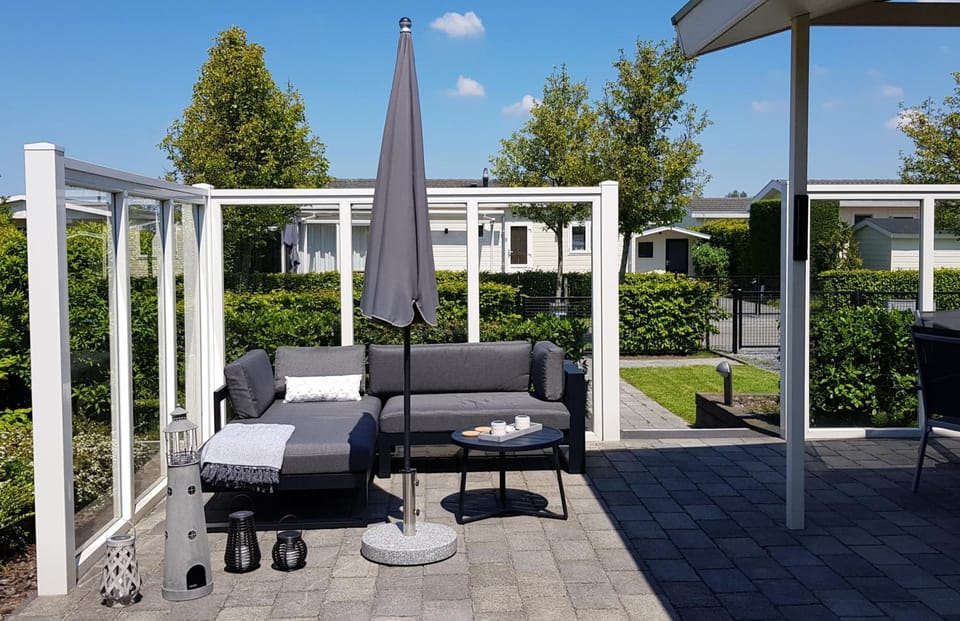 Breskens Chalet Meeresrauschen mit Zaun Haus Nr J251 House in Zeeland, Netherlands