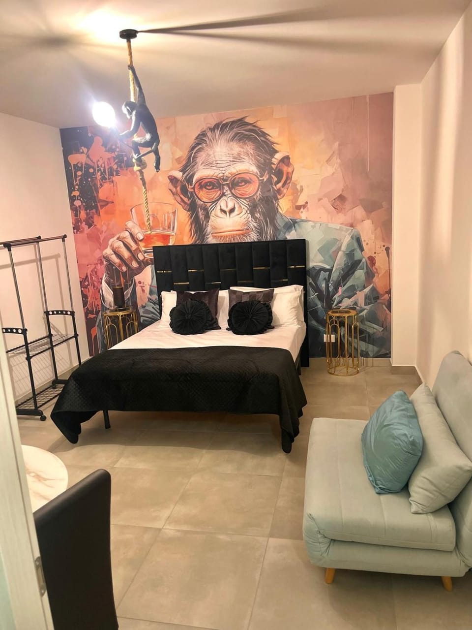 Bed, Photo of the whole room, Bedroom