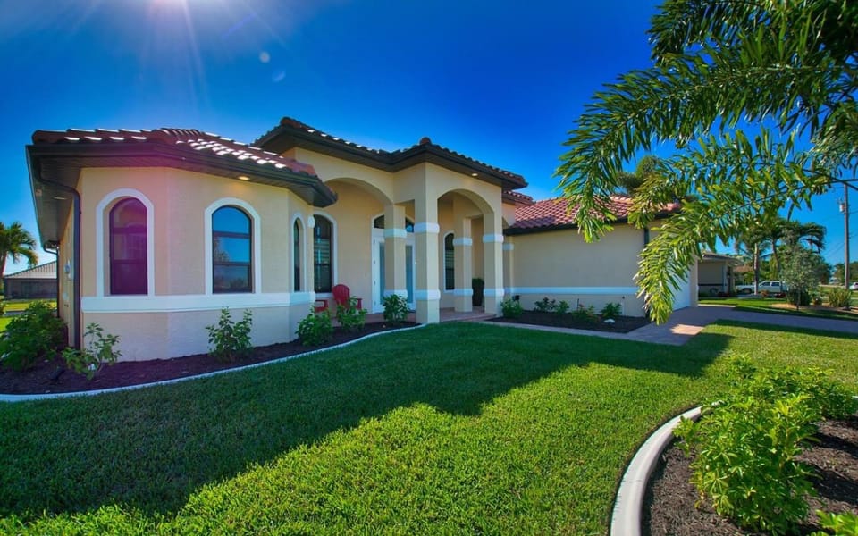 Villa Turtle View House in Cape Coral