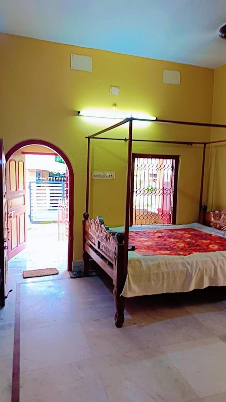 Roy's Villa Villa in Kolkata