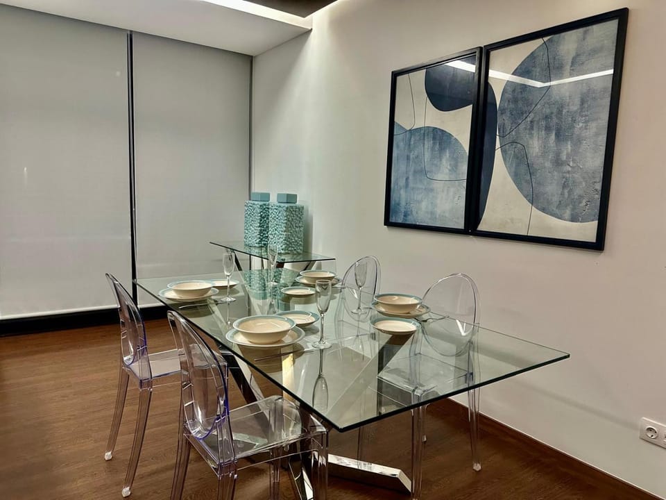 Living room, Dining area