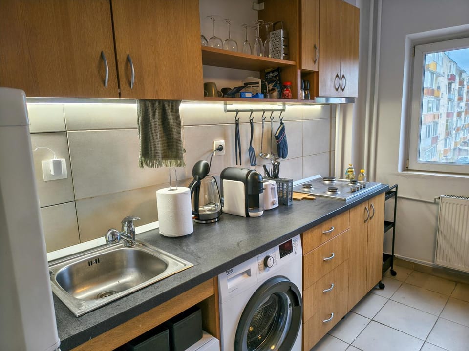 Coffee/tea facilities, Kitchen or kitchenette, dishwasher, oven, pet friendly, stove, toaster, washing machine, kitchen, kitchen