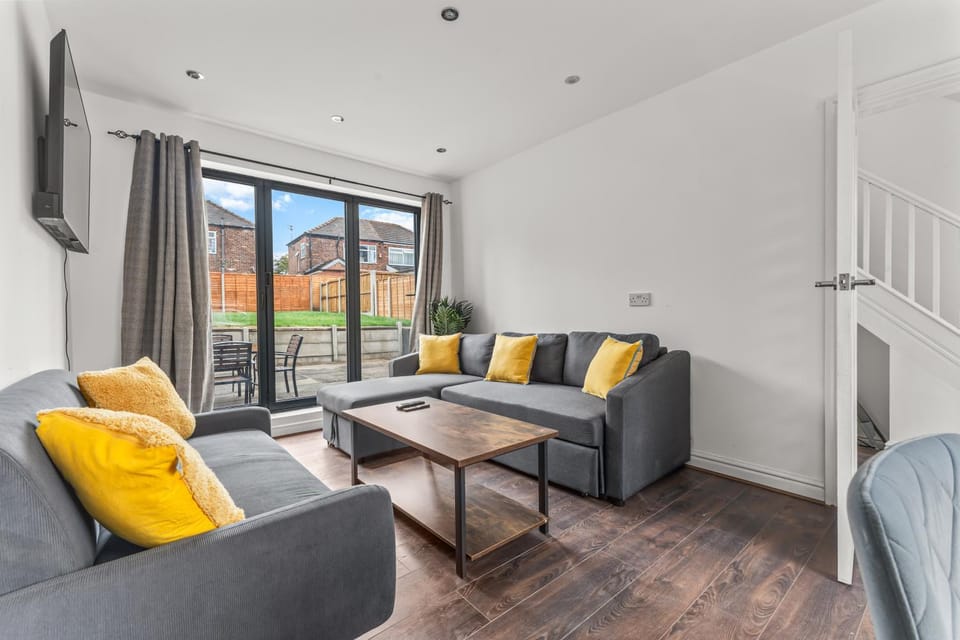 TV and multimedia, Living room, Seating area