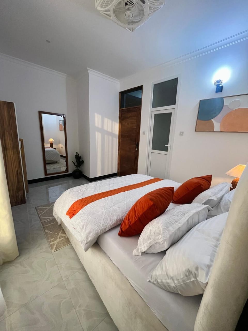 Bed, Living room, Photo of the whole room, Bedroom