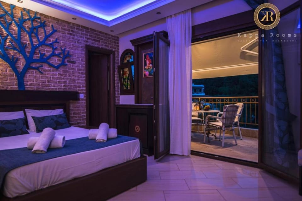 Bed, Balcony/Terrace, Bedroom