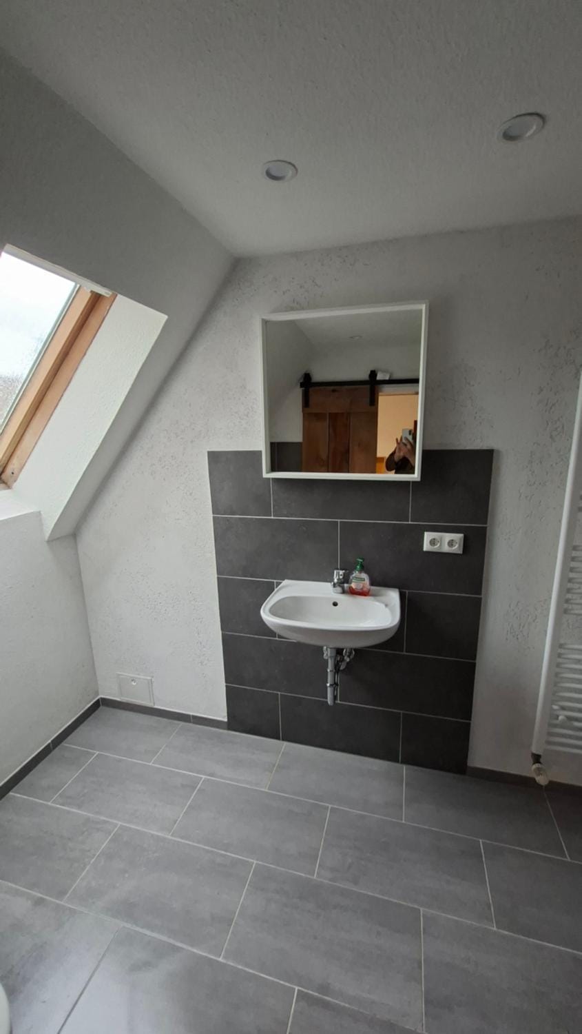 Monteurzimmer möblierte Einzimmer Wohnung mit Bad Apartment in Uelzen