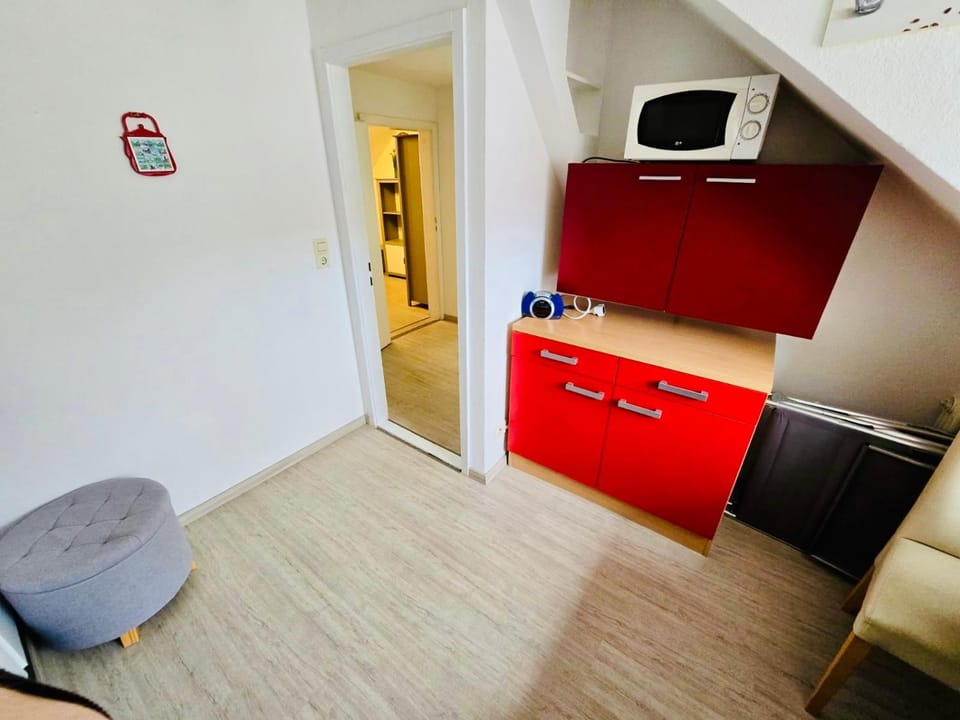 Kitchen or kitchenette, kitchen, kitchen