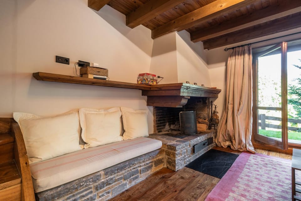 Casa Tarter by Totiaran House in Catalonia