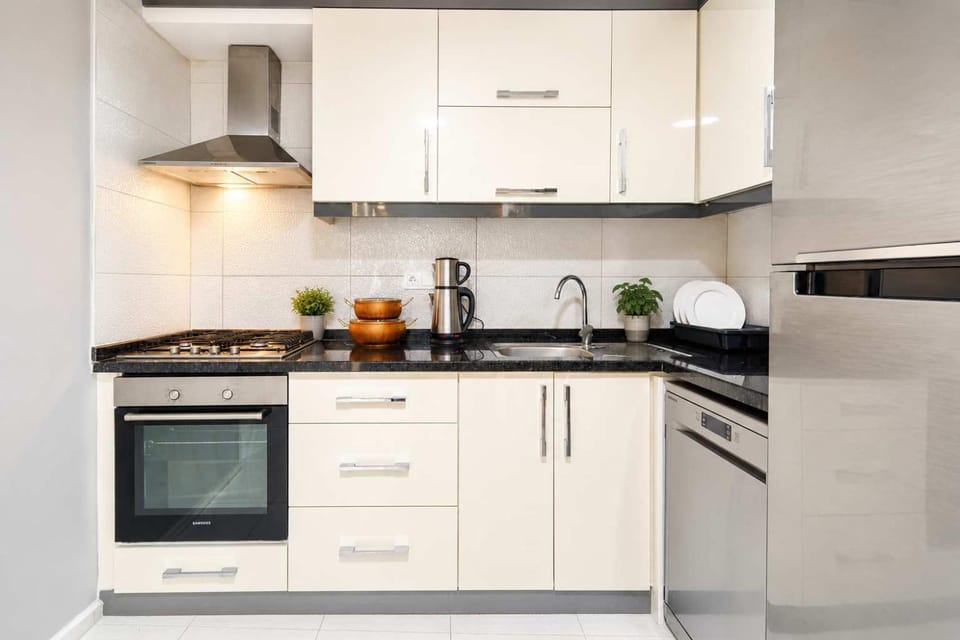 Hadrian Nest 3BR Apartment Opposite Hadrian Gate Apartment in Antalya