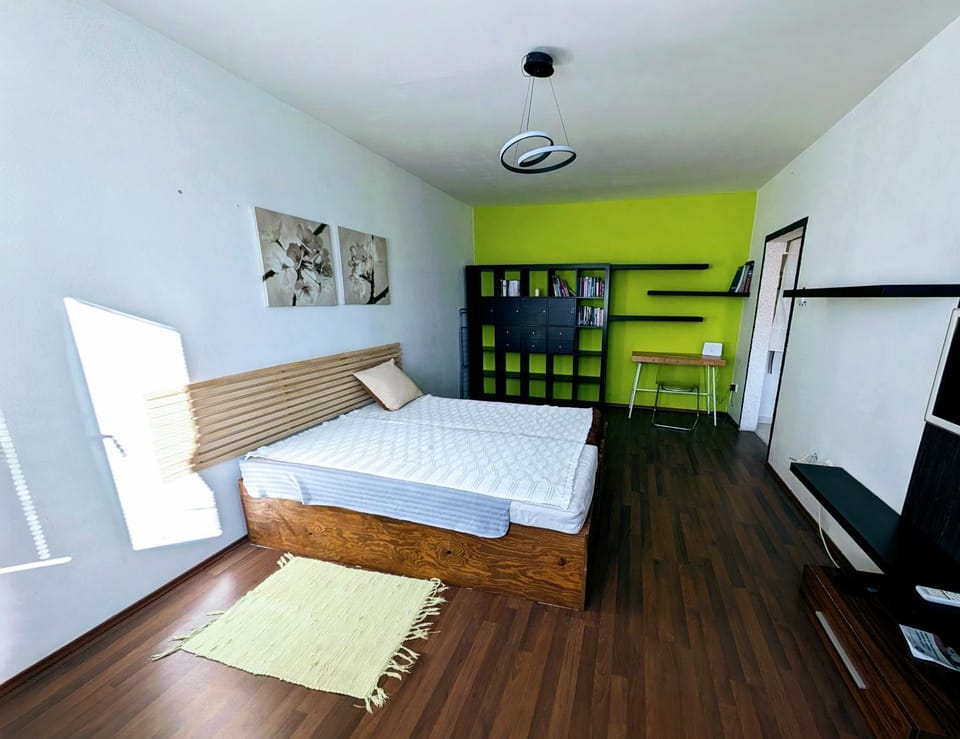 Tichý apartmán Dúbravka Campground/ 
RV Resort in Bratislava