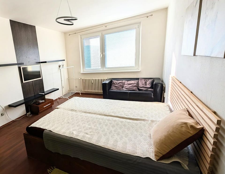 Tichý apartmán Dúbravka Campground/ 
RV Resort in Bratislava