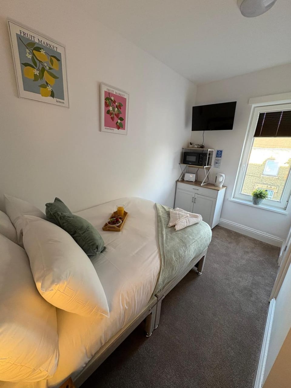 Central Peterborough Studio 5 Apartment in Huntingdonshire District