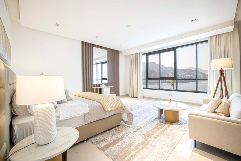 Bed, Natural landscape, Living room, Photo of the whole room, Seating area, Bedroom