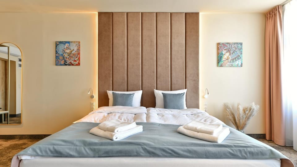 Bed, Photo of the whole room