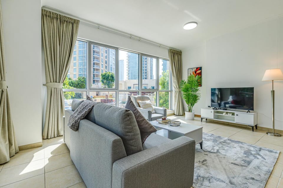 Allsopp & Allsopp - 2-Bedroom Apartment in The Residences 5, Downtown Apartment in Dubai