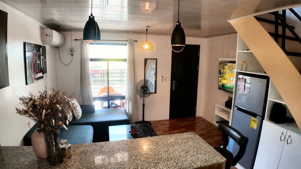 TV and multimedia, Living room, Seating area, pet friendly