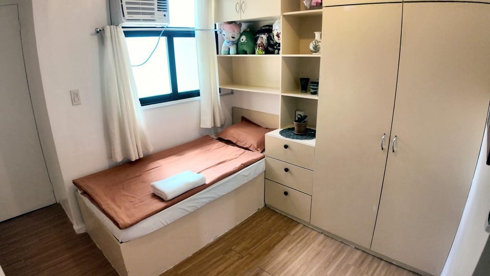 Bed, Bedroom, wardrobe