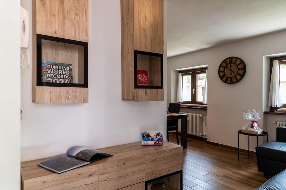 MCX Vacation Rental - L'Etoile Des Alpes, Family Apartment just 500 Meters from the Ski Lifts ! Apartment in Valtournenche