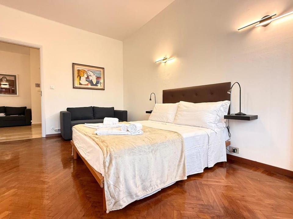 Urban Stay - Vittorio Elegance Apartment in Turin