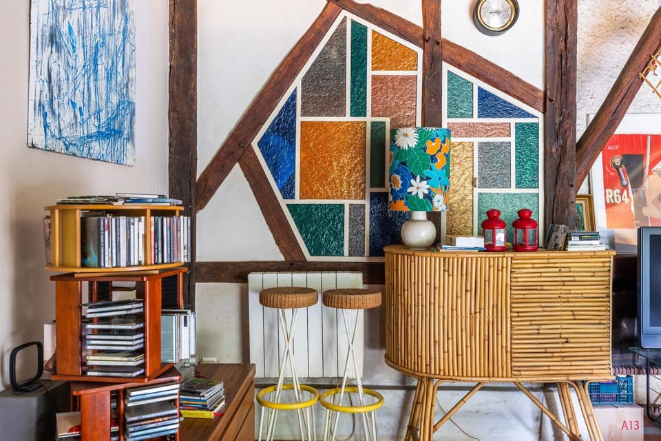 Property building, Living room