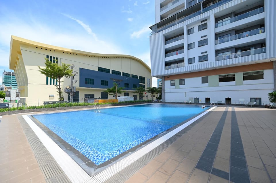 Swimming pool, Swimming pool