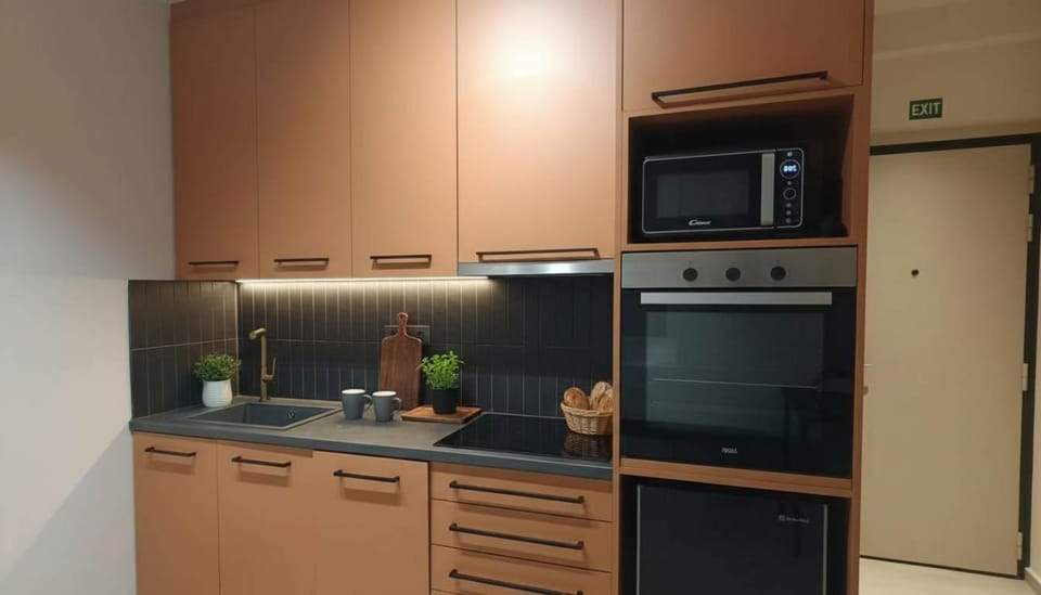 The Victoria Suite Chic & Modern Studio Stay Apartment in Athens