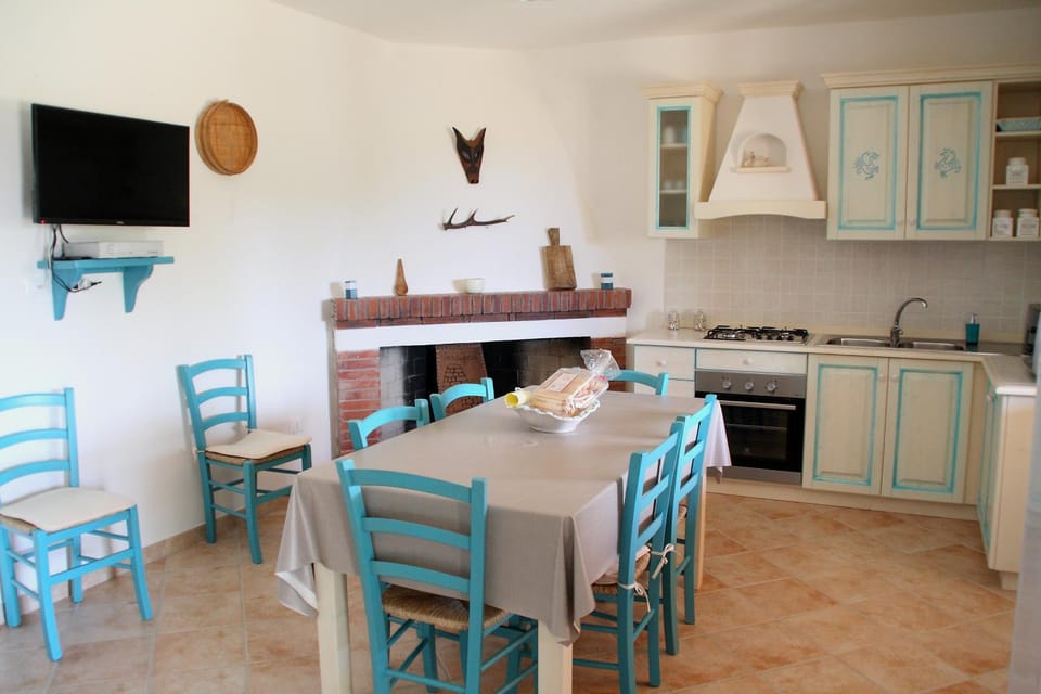 TV and multimedia, Dining area