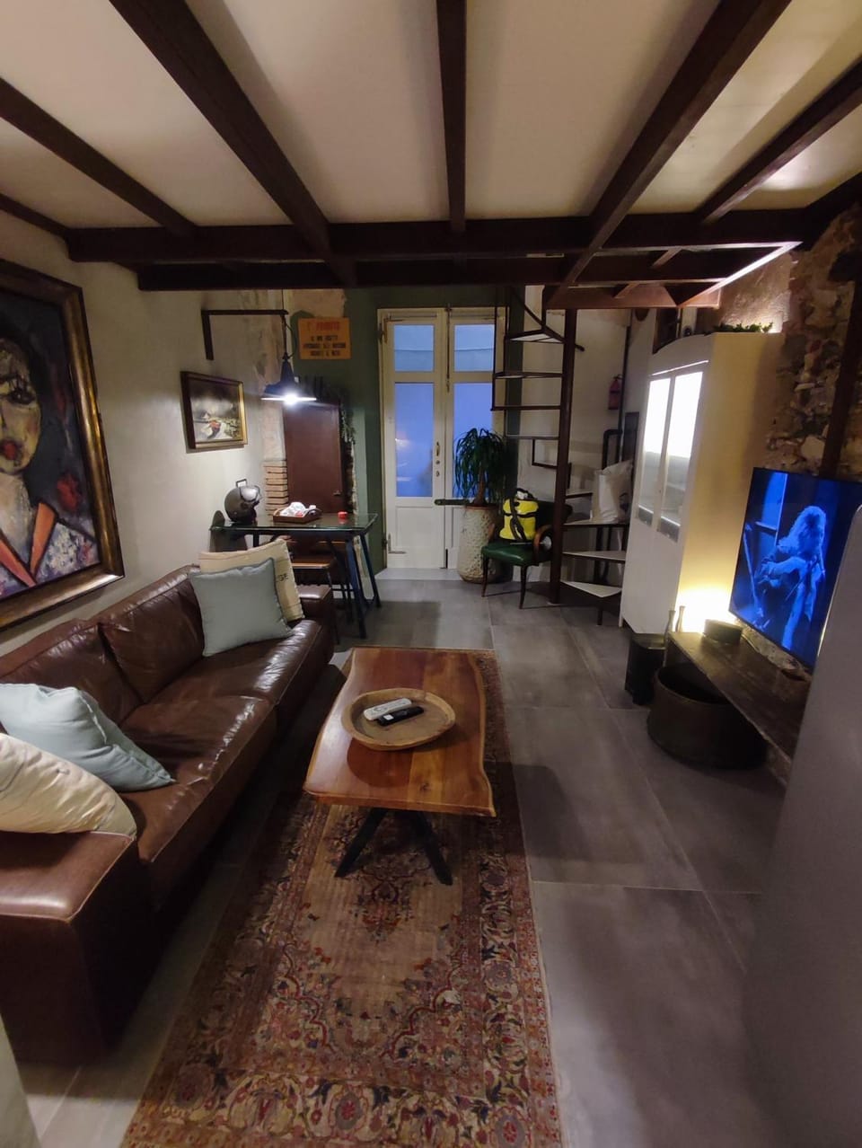 Property building, Living room