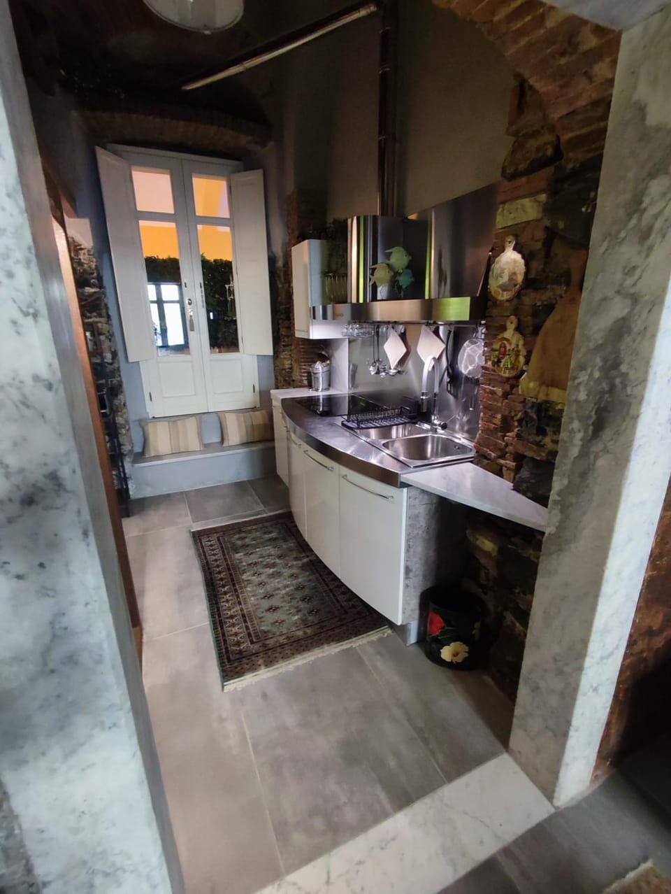 Kitchen or kitchenette, Living room