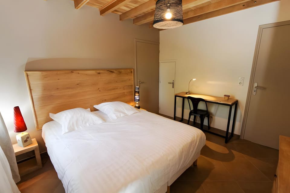 Property building, Living room, Bedroom