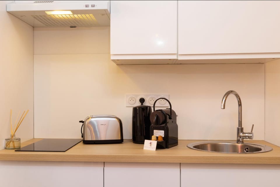 Coffee/tea facilities, toaster