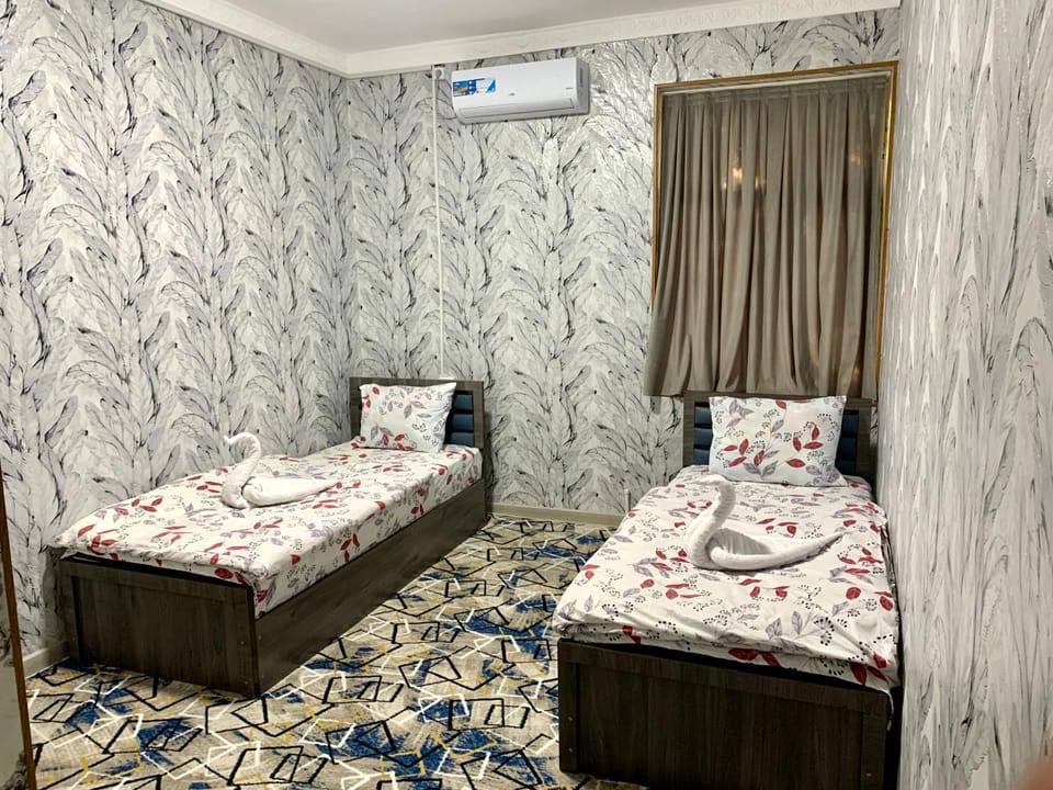 Bed, Photo of the whole room, Bedroom, air conditioner