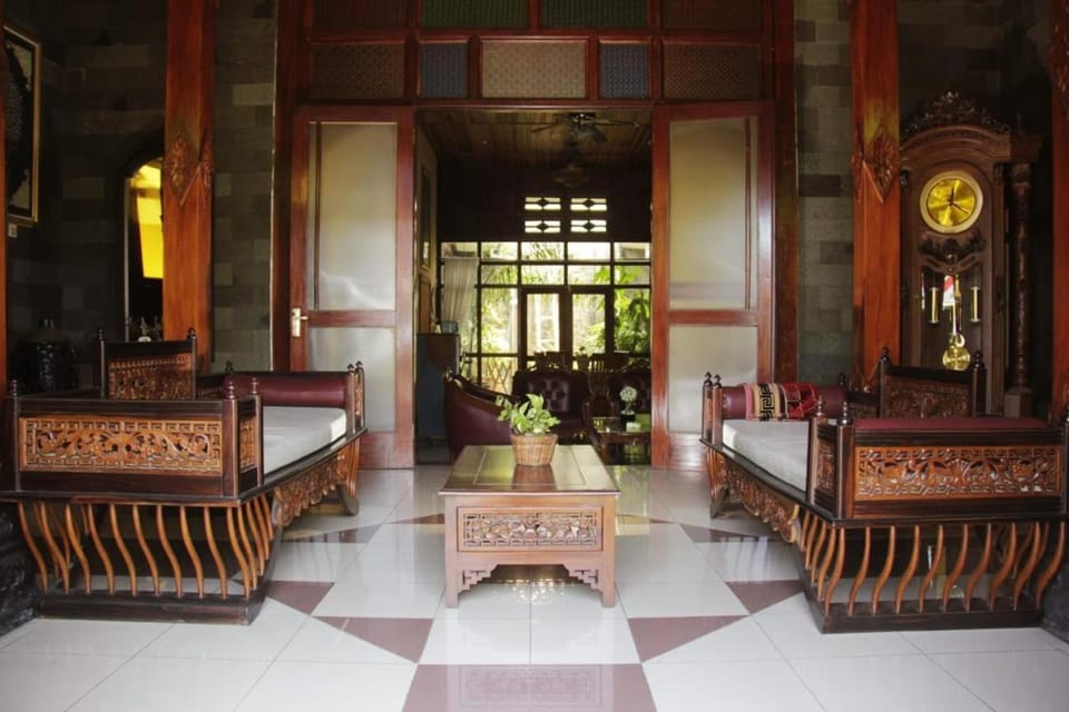 Ndalem Ngadisuryan Bed and Breakfast in Yogyakarta
