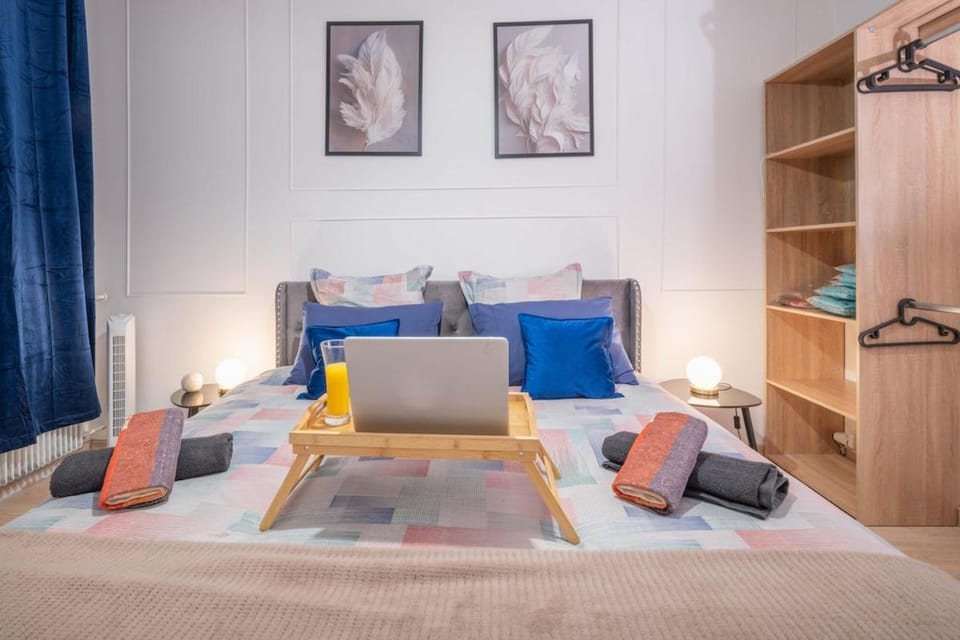 Private Cinema and Gaming Room Getaway Apartment in Dreux