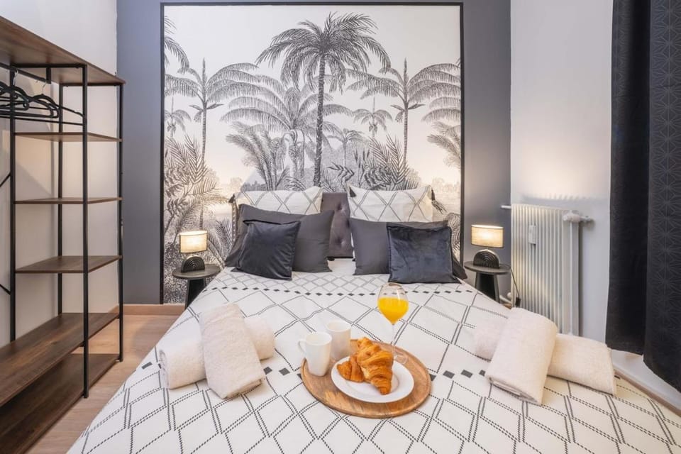 Private Cinema and Gaming Room Getaway Apartment in Dreux
