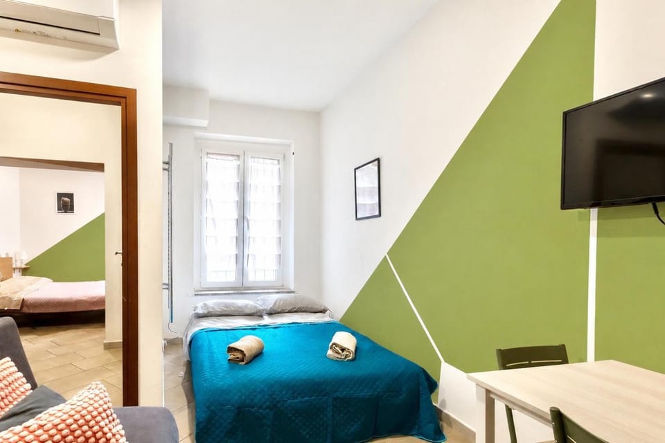 Bed, Living room