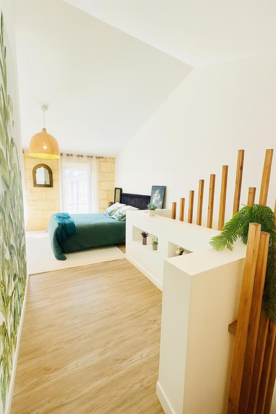 Photo of the whole room