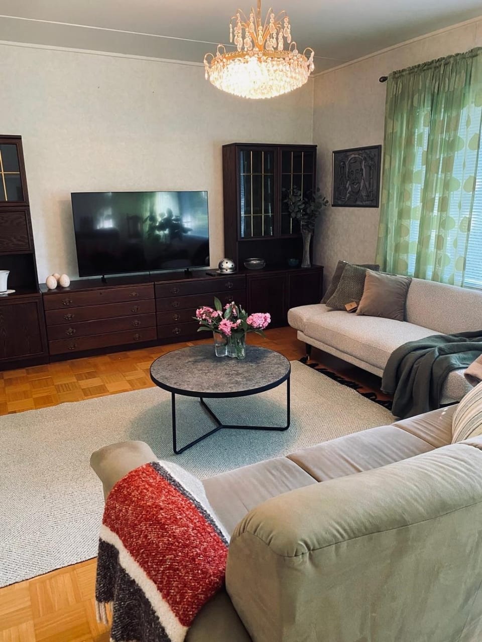 Living room, Seating area