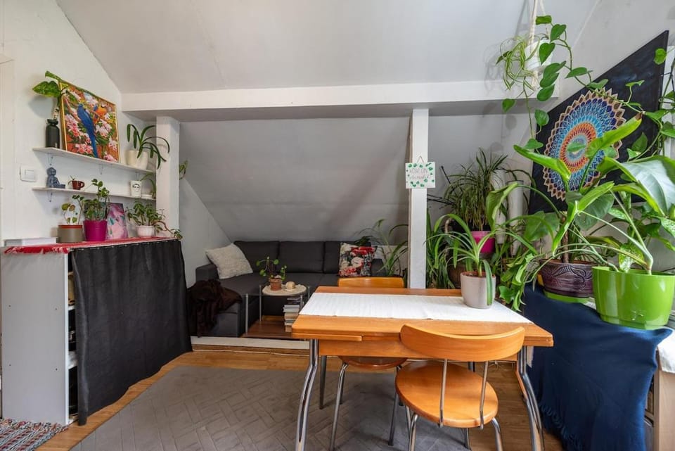 Urban Jungle 10min Walk to Old Town Apartment in Tallinn