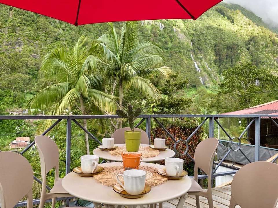 Patio, Natural landscape, Garden view, Mountain view